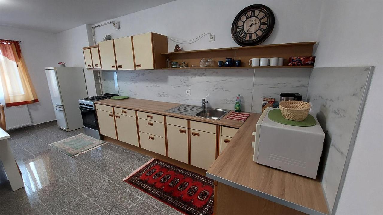 Casa Lucas Hotel Fenyőfalva Kültér fotó