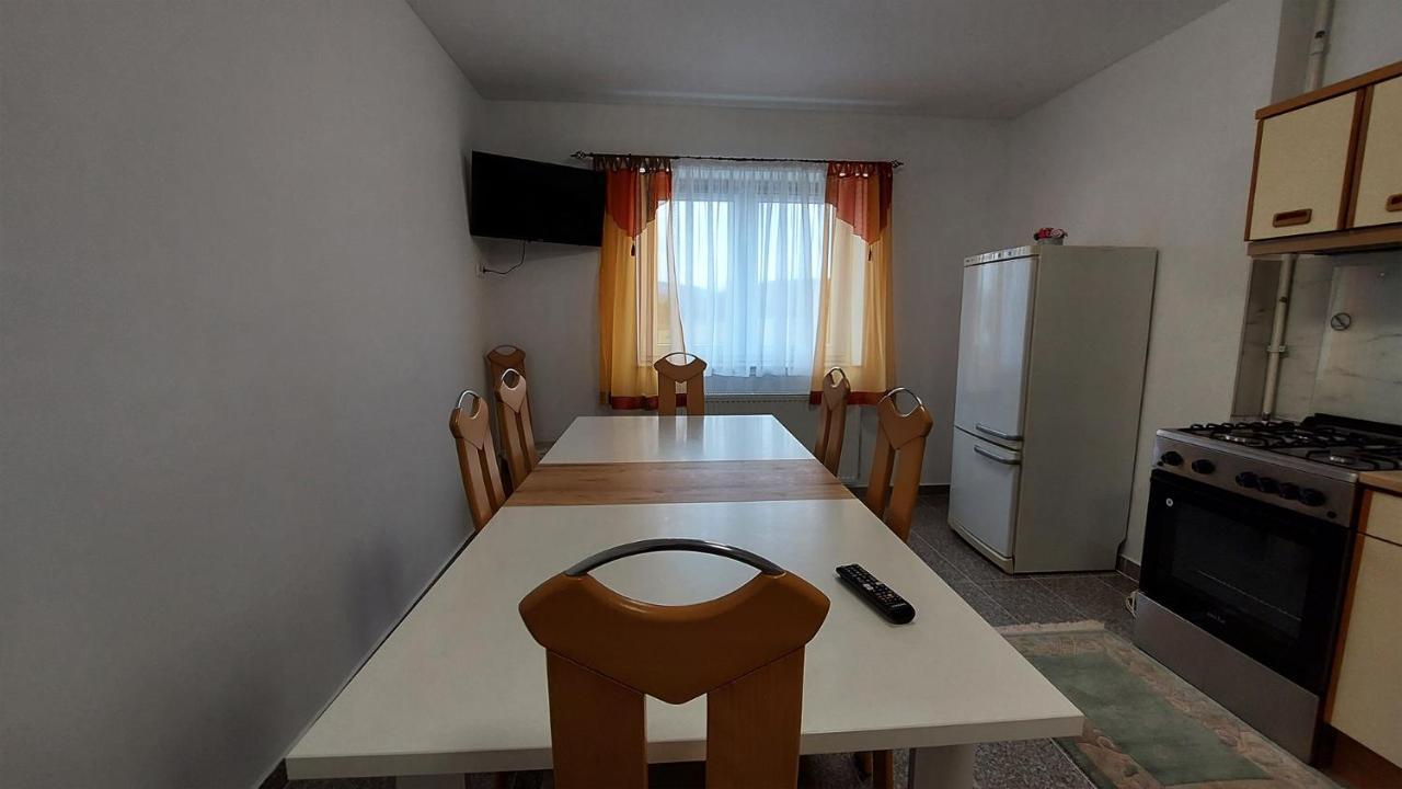 Casa Lucas Hotel Fenyőfalva Kültér fotó